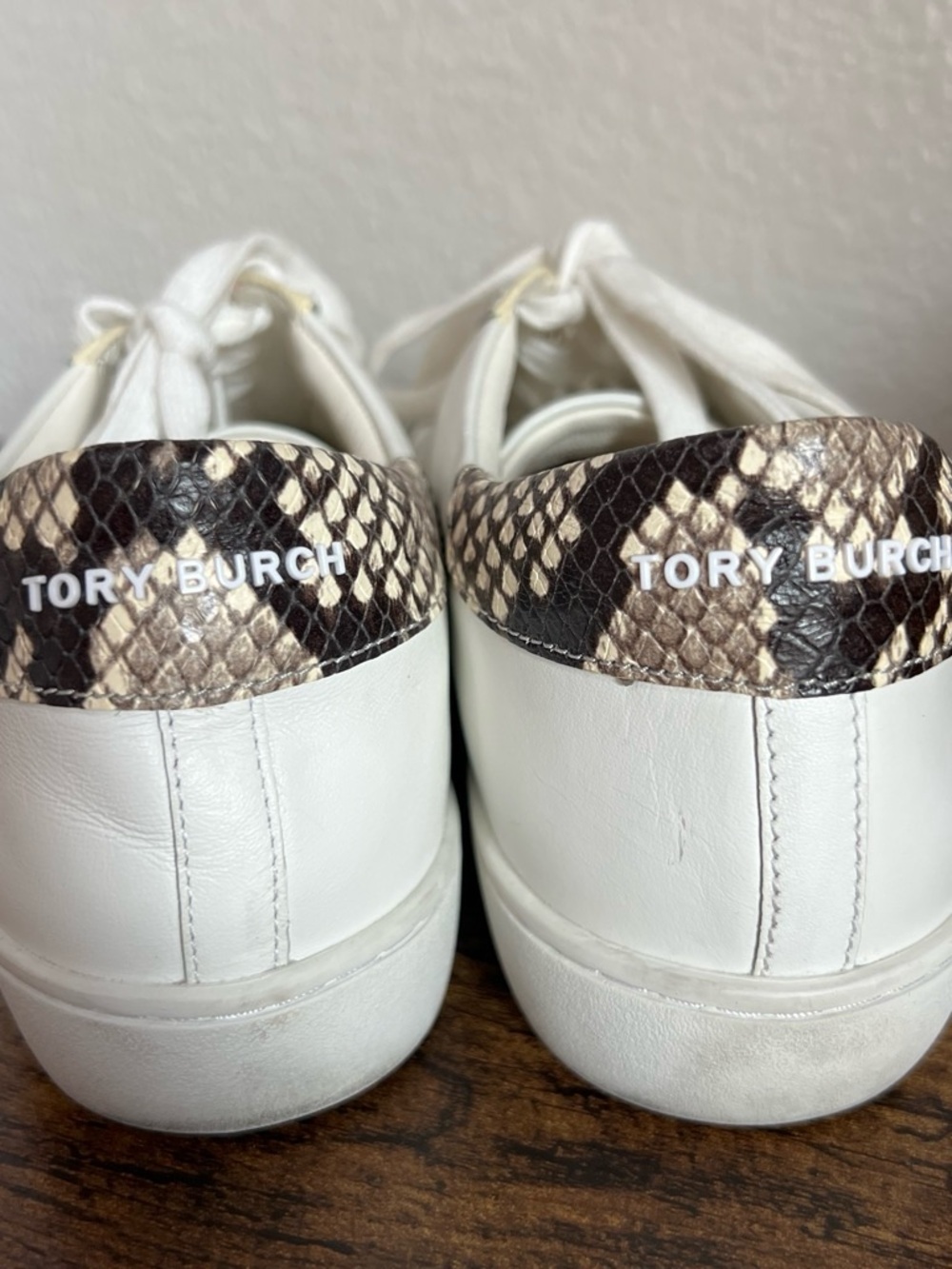 Tory Burch White Leather Low-Top Sneakers with Black Logo Leigh - Picture 4 of 6